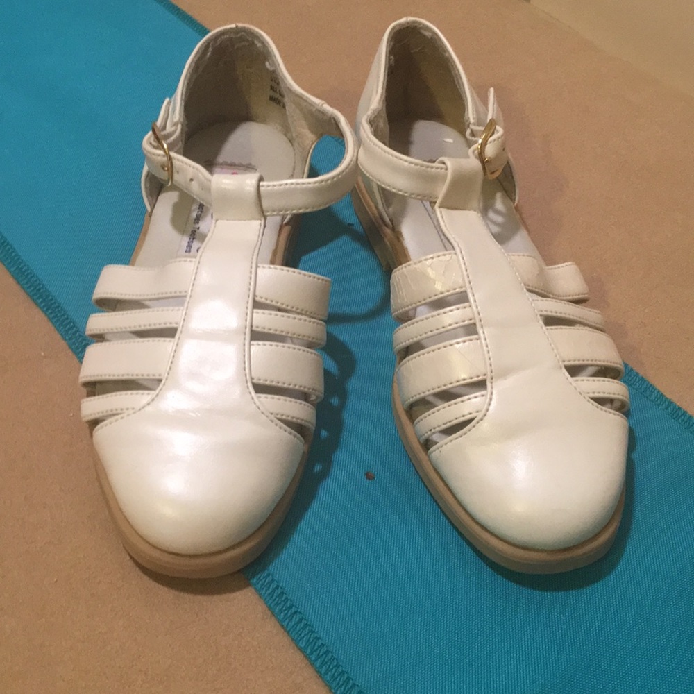 EUC Tootsies 12M Pearl Bone Color TStrap Dress